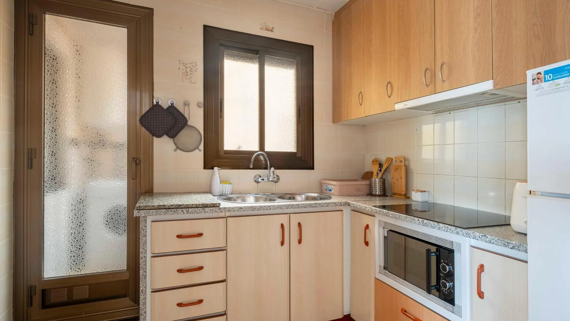 5 Min To The Sea And 15 Min To Barcelona Center Apartment Sant Adria de Besos Spain